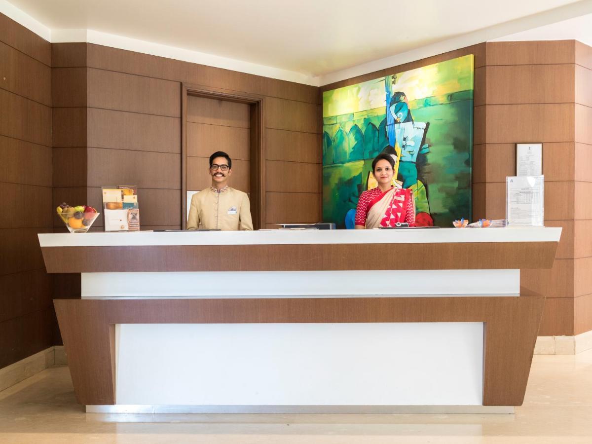 Fortune Park Ahmedabad Bagian luar foto