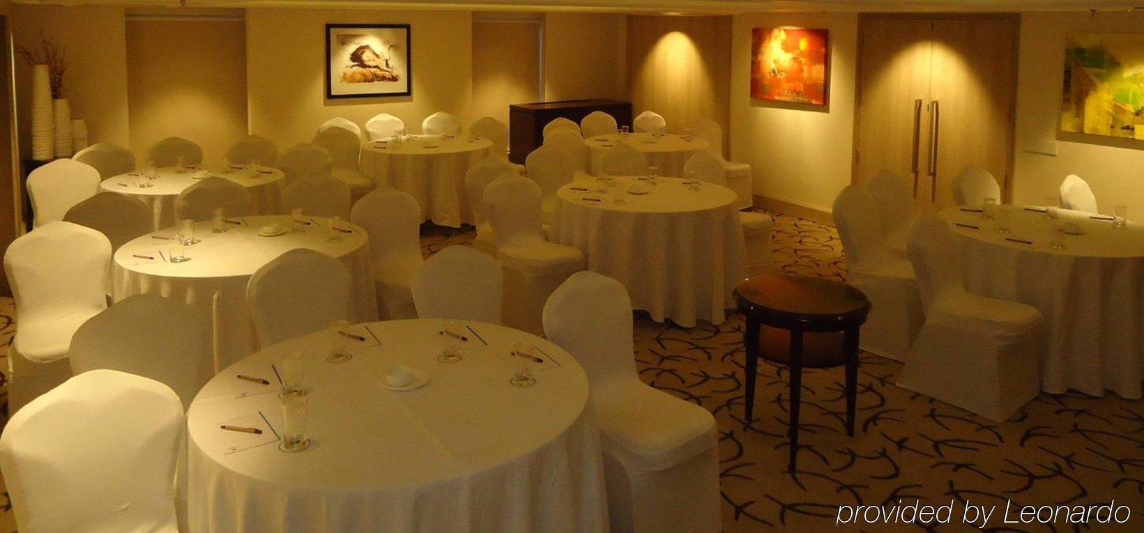 Fortune Park Ahmedabad Bagian luar foto